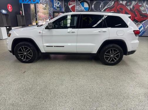 2017 Jeep Grand Cherokee Trailhawk