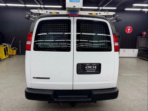 2022 Chevrolet Express 2500 RWD 2500 Regular Wheelbase WT
