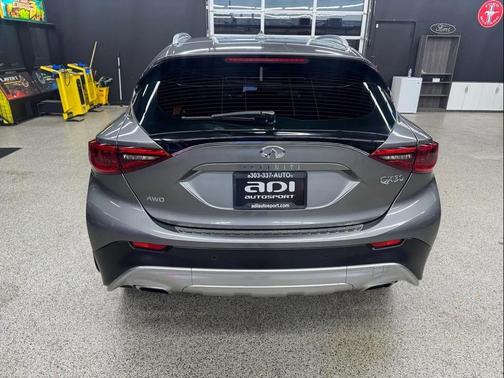2018 INFINITI QX30 Premium