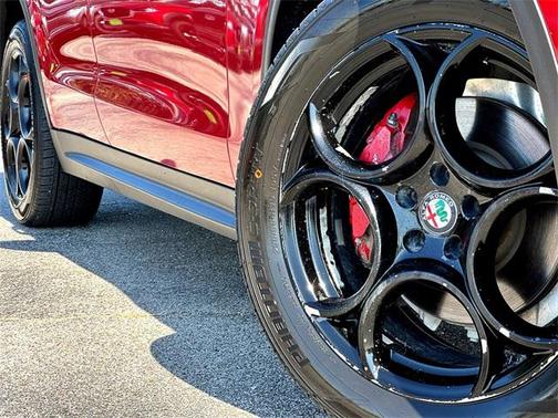 2018 Alfa Romeo Stelvio Sport