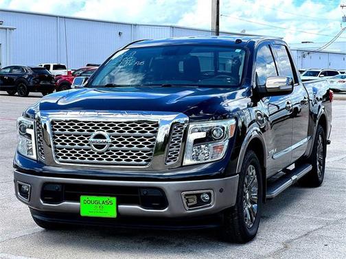 2017 Nissan Titan Platinum Reserve