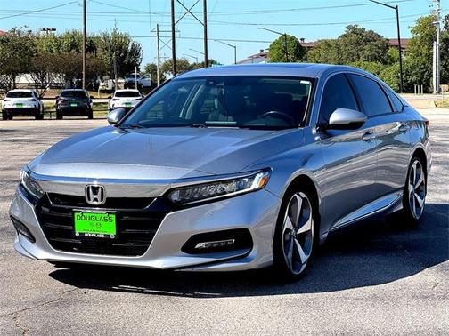 2019 Honda Accord Touring 2.0T