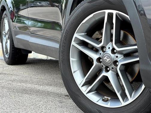 2017 Hyundai SANTA FE SE Ultimate