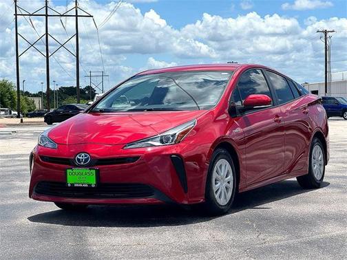 2022 Toyota Prius LE
