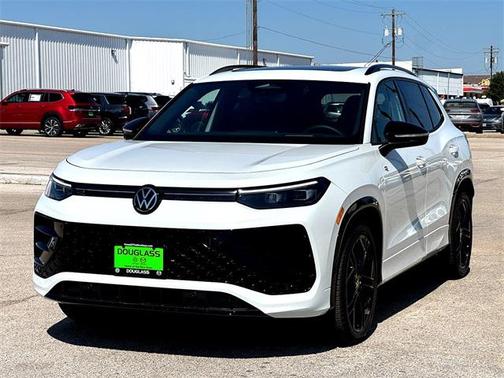 2025 Volkswagen Tiguan 2.0T SE R-Line Black