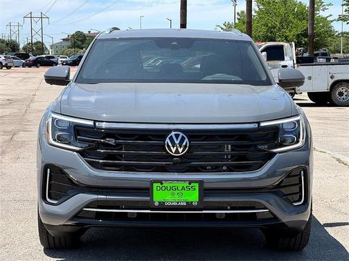 2025 Volkswagen Atlas Cross Sport 2.0T SEL Premium