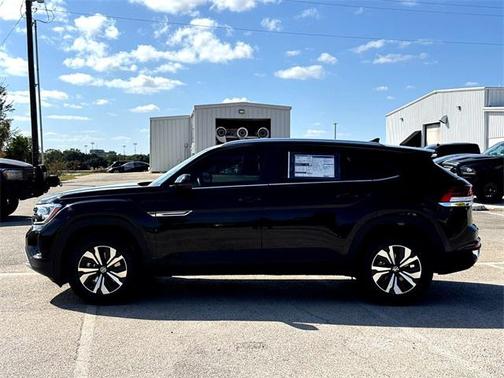 2026 Volkswagen Atlas Cross Sport 2.0T SE