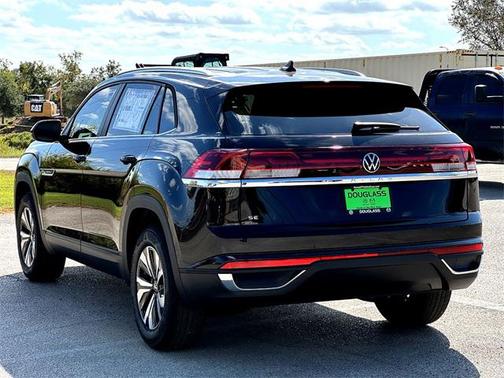 2026 Volkswagen Atlas Cross Sport 2.0T SE