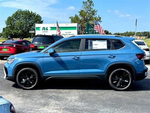 2025 Volkswagen Taos 1.5T SE