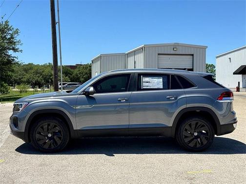 2025 Volkswagen Atlas Cross Sport 2.0T SE w/Technology