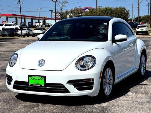2018 Volkswagen Beetle 2.0T SE