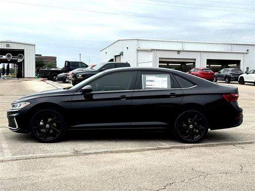 2026 Volkswagen Jetta 1.4T SE