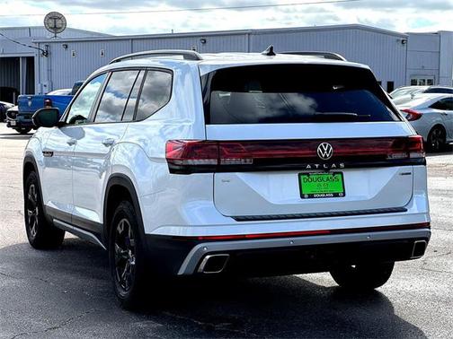 2026 Volkswagen Atlas Peak Edition