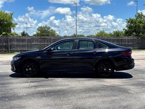 2025 Volkswagen Jetta 1.5T SE
