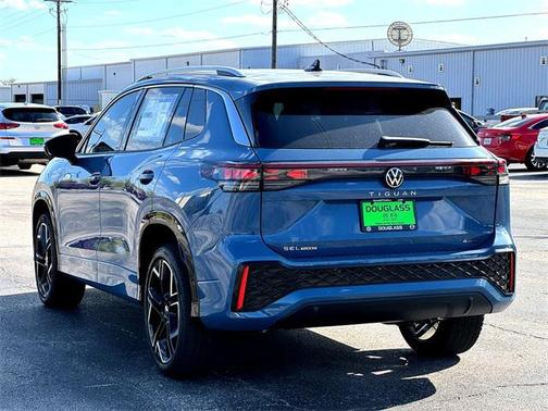 2026 Volkswagen Tiguan 2.0T SEL R-Line 4MOTION
