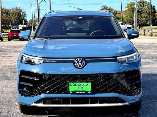 2026 Volkswagen Tiguan 2.0T SEL R-Line 4MOTION