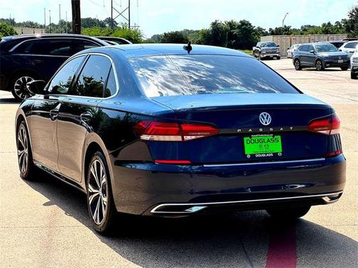 2022 Volkswagen Passat 2.0T SE
