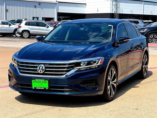 2022 Volkswagen Passat 2.0T SE