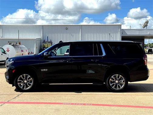 2021 Chevrolet Suburban LT