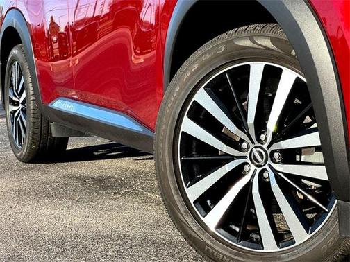 2023 Nissan Pathfinder Platinum FWD