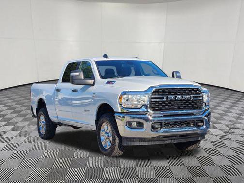 2023 RAM 2500 Big Horn Crew Cab 4x4 6'4' Box