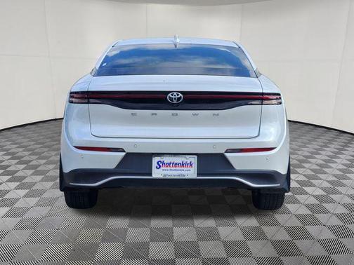 Oxygen White 2023 Toyota Crown Limited