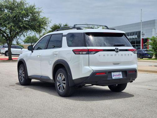2025 Nissan Pathfinder SV FWD