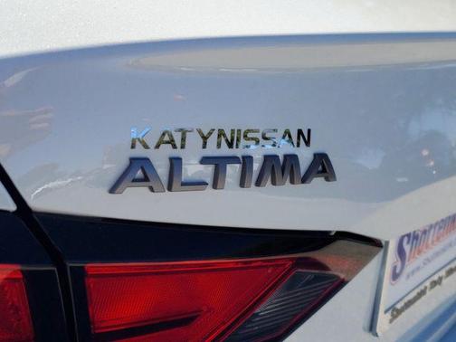2025 Nissan Altima SR FWD