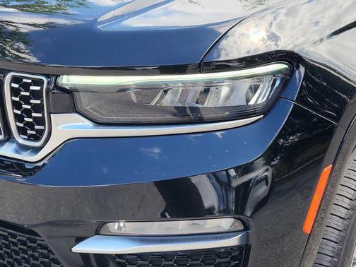2023 Jeep Grand Cherokee Summit
