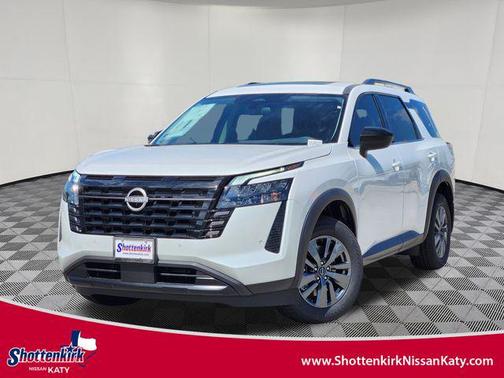 Everest White Pearl Tricoat 2026 Nissan Pathfinder SV