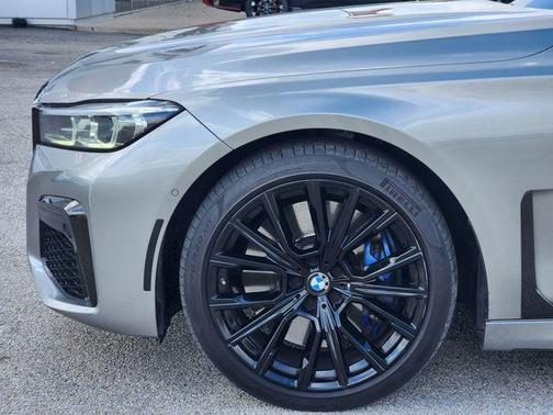 Donington Gray Metallic 2022 BMW 750 i xDrive