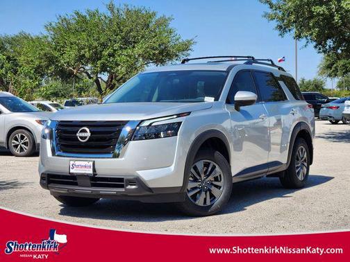 2025 Nissan Pathfinder SV FWD