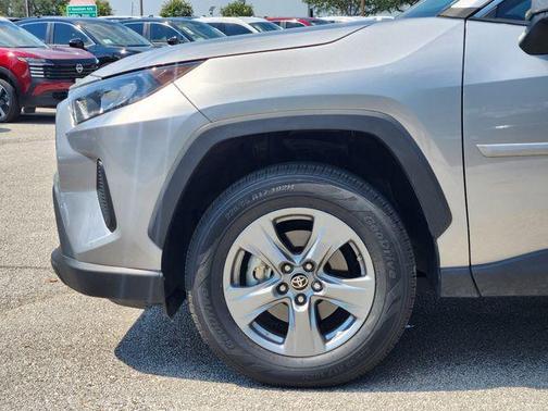 2022 Toyota RAV4 Hybrid LE