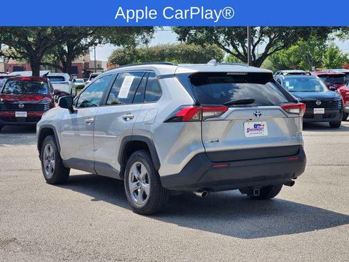 2022 Toyota RAV4 Hybrid LE