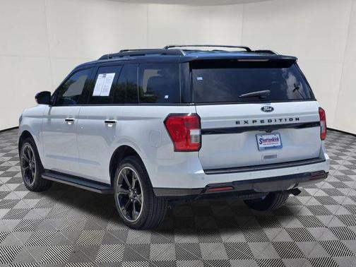 Oxford White 2022 Ford Expedition XLT