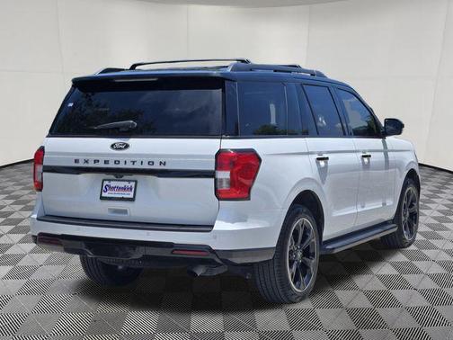 Oxford White 2022 Ford Expedition XLT