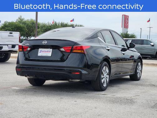 2025 Nissan Altima S FWD