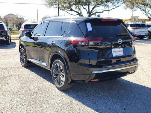 2025 Nissan Rogue Platinum