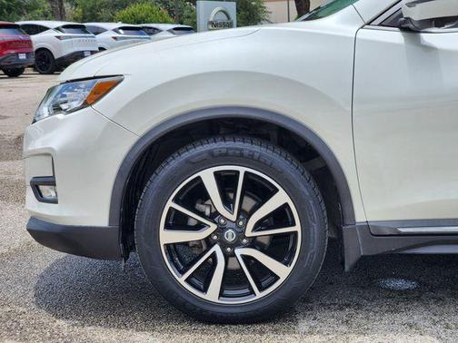 2019 Nissan Rogue SL