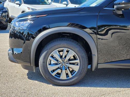 2025 Nissan Pathfinder SV FWD