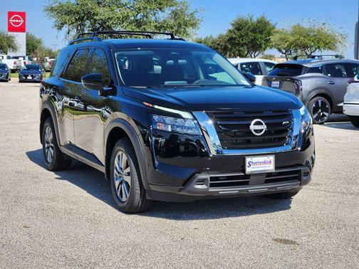 2025 Nissan Pathfinder SV FWD