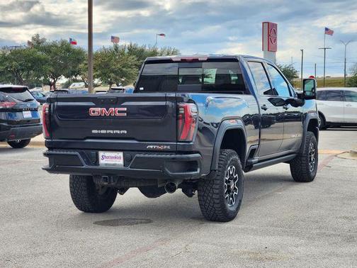 2025 GMC Sierra 2500 AT4
