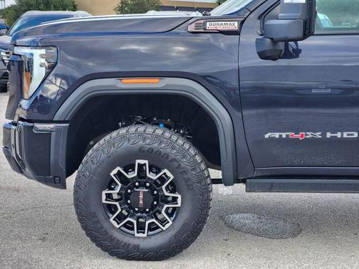2025 GMC Sierra 2500 AT4
