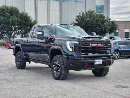 2025 GMC Sierra 2500 AT4