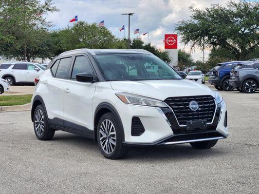 2023 Nissan Kicks SV