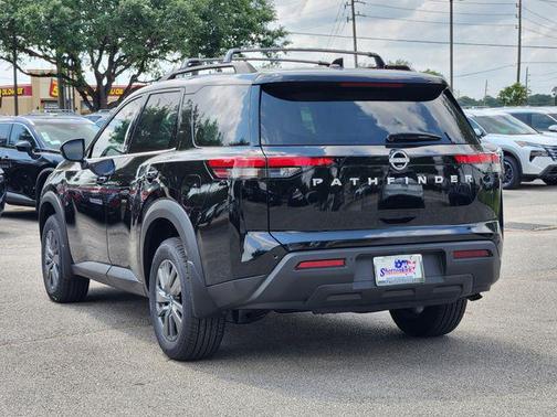 2025 Nissan Pathfinder SV FWD