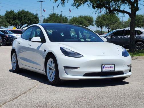 2022 Tesla Model 3 Standard Range