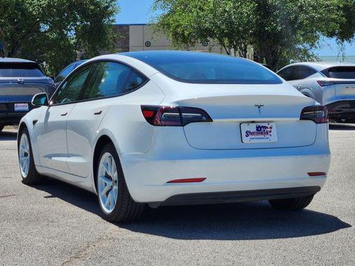 2022 Tesla Model 3 Standard Range