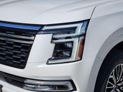2025 Nissan Armada Platinum 2WD