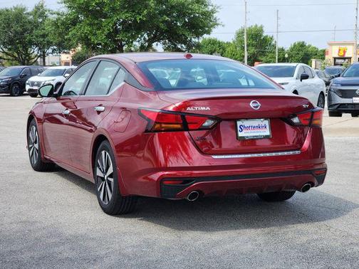 2021 Nissan Altima 2.5 SV
